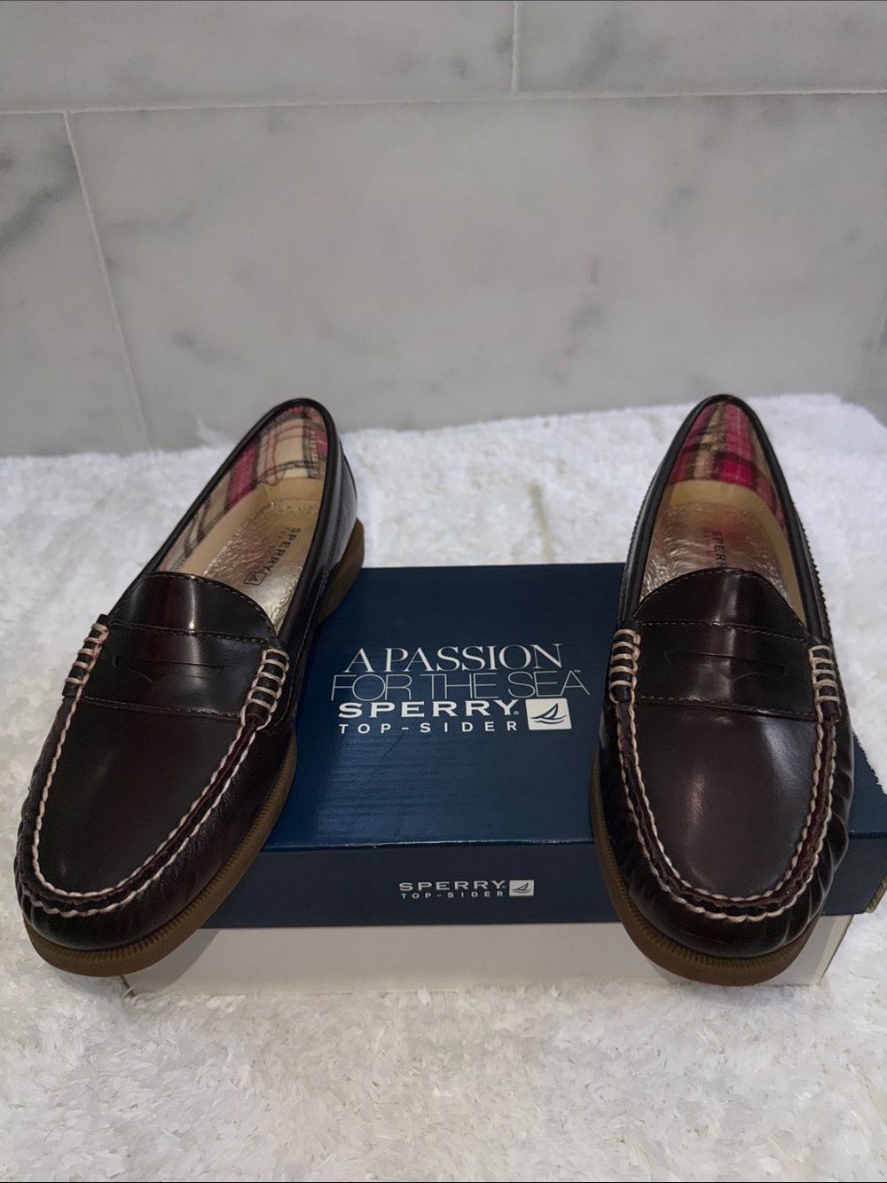 Sperry Women’s Dark Brown Leather Penny Loafers 8 NIB